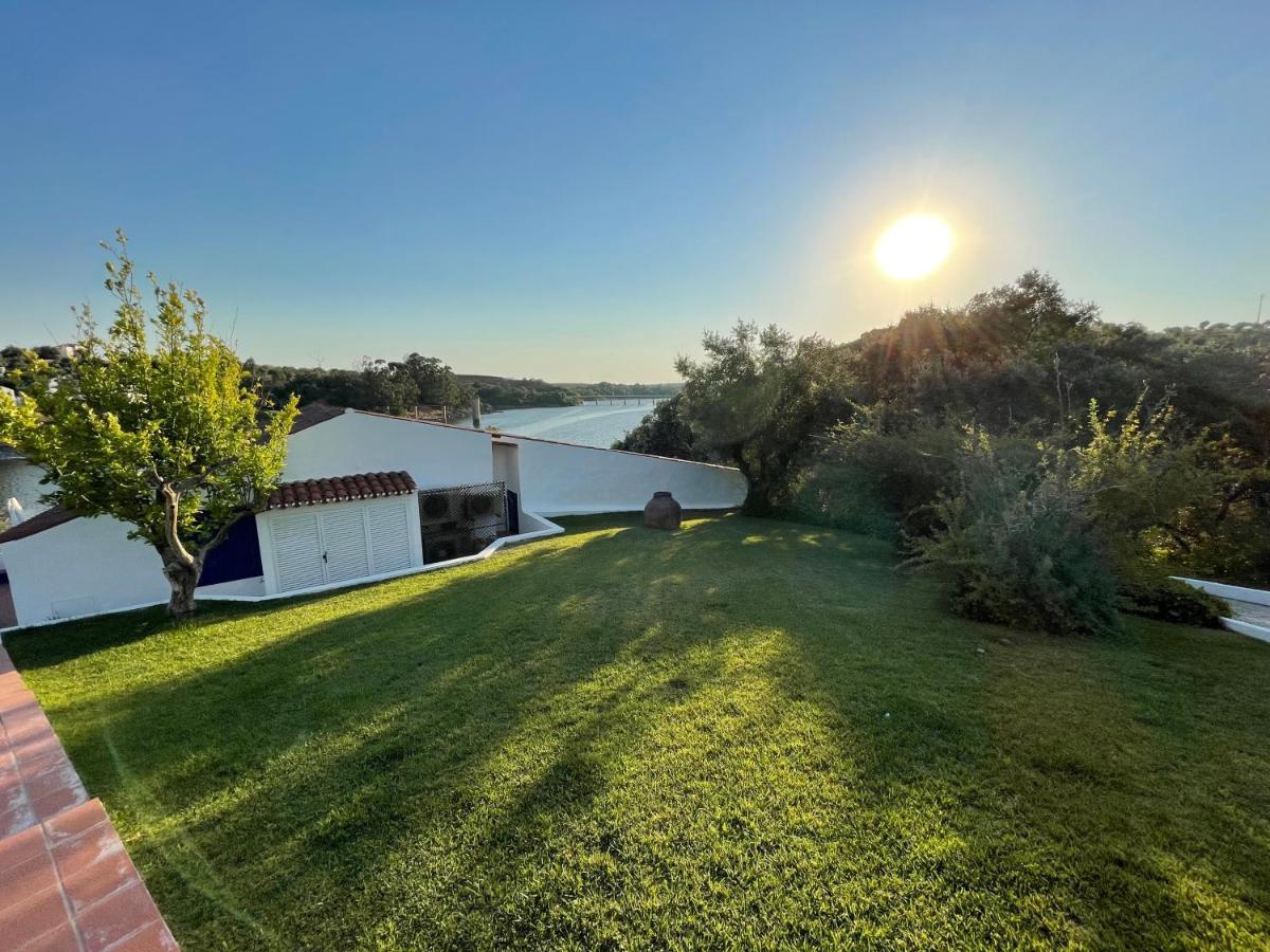 Bed and Breakfast Montes de Charme  Avis Exterior foto