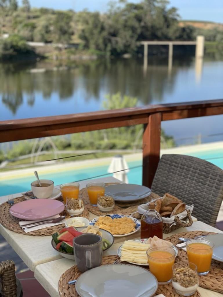Bed and Breakfast Montes de Charme  Avis Exterior foto